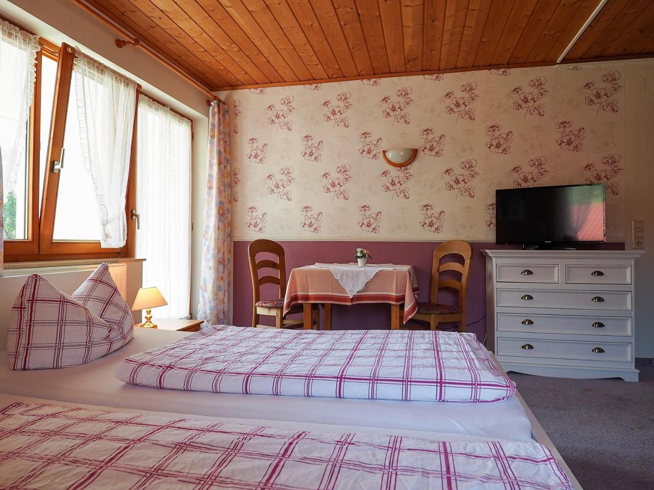 Landgasthof Zum Schwarzen Grat Isny im Allgäu Exteriér fotografie