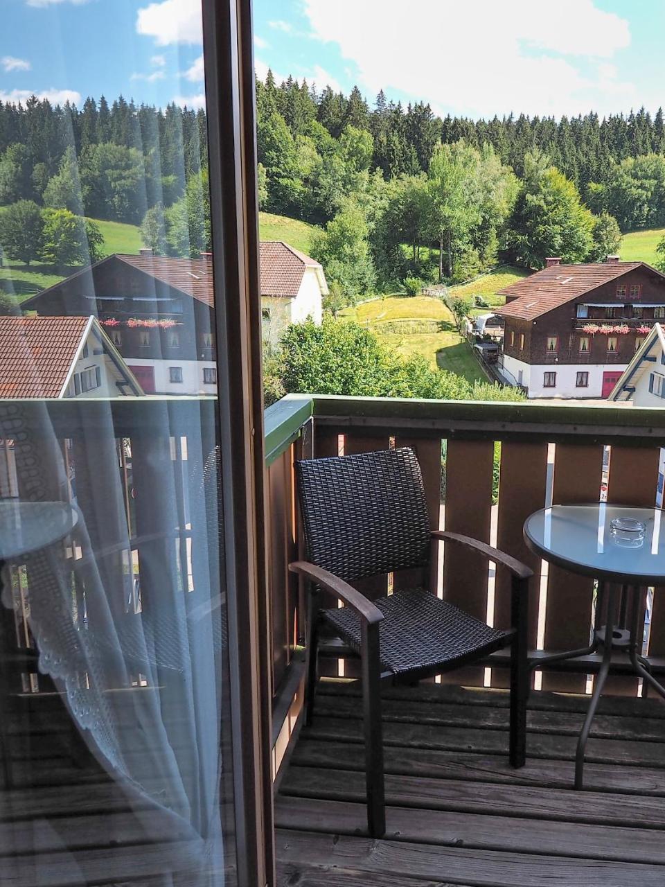 Landgasthof Zum Schwarzen Grat Isny im Allgäu Exteriér fotografie